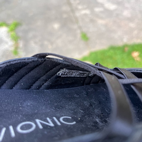 Vionic Claire Size 9 women's black leather slip-on mule flat - Picture 4 of 4